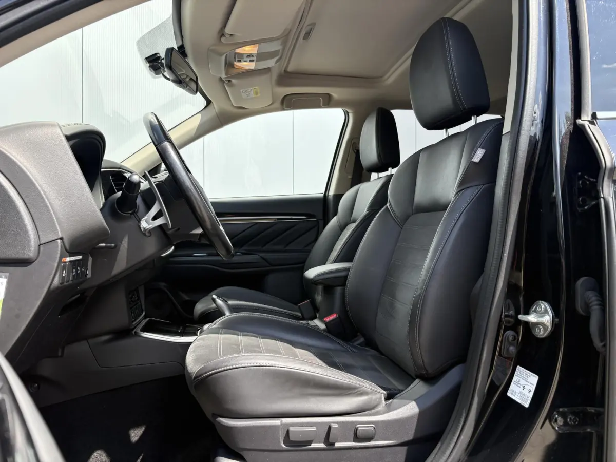 2.4 PHEV Intense+ / Stoel/Stuurverwarming / Climate control / Glazen schuif-/kanteldak / Trekhaak geremd trekgewicht 1500 kg / Navigatie / Bluetooth /
