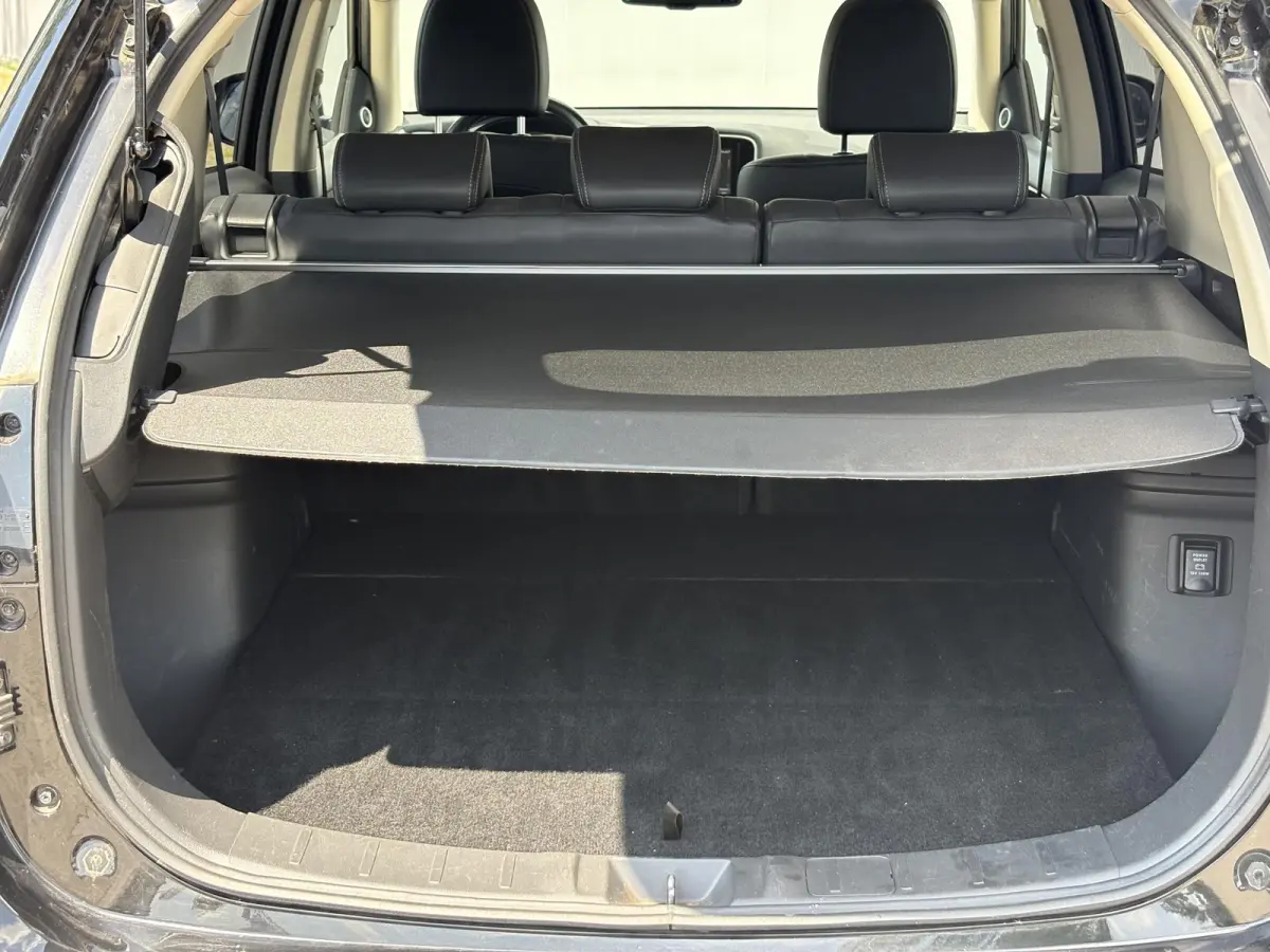 2.4 PHEV Intense+ / Stoel/Stuurverwarming / Climate control / Glazen schuif-/kanteldak / Trekhaak geremd trekgewicht 1500 kg / Navigatie / Bluetooth /