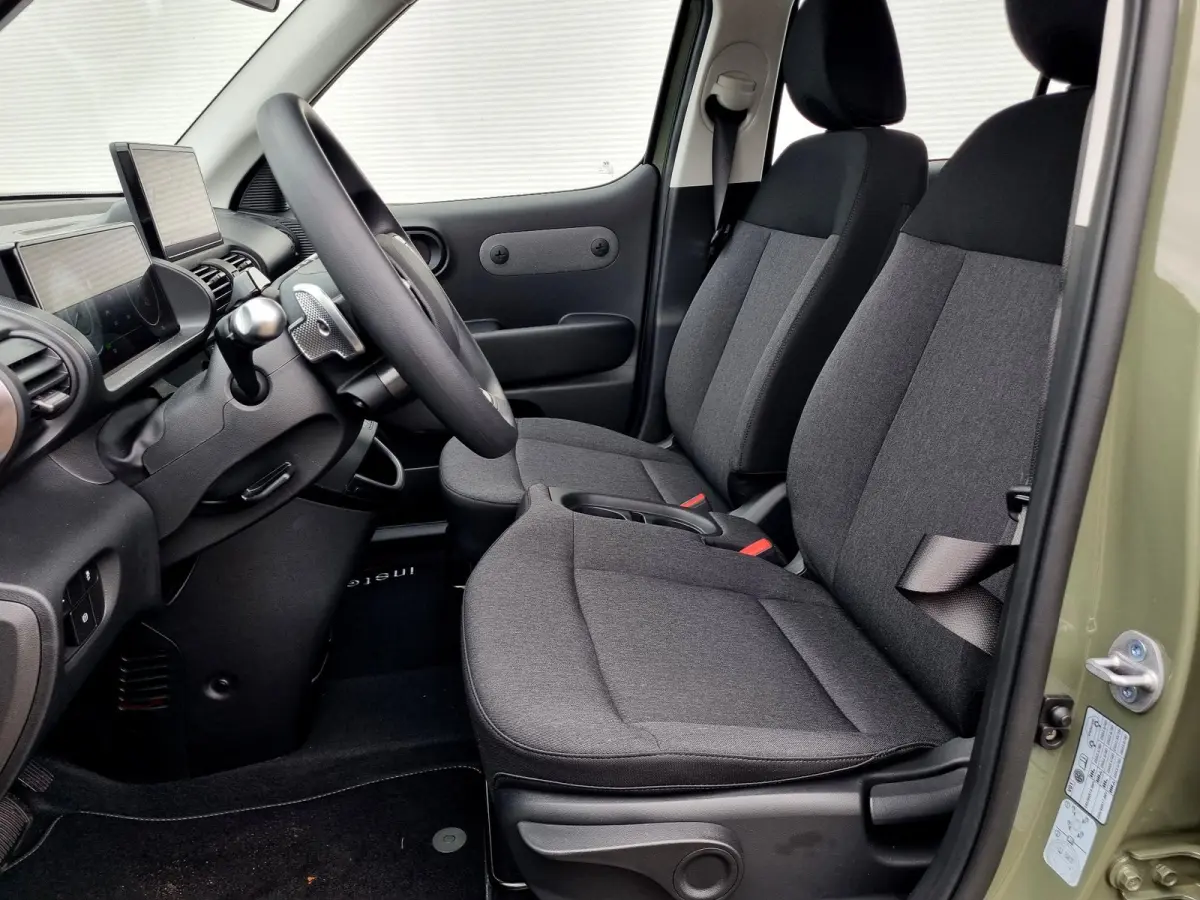 E-Motion 49 kWh / Navigatie / Airco / Cruise control Adaptief / Apple Carplay/Android Auto /