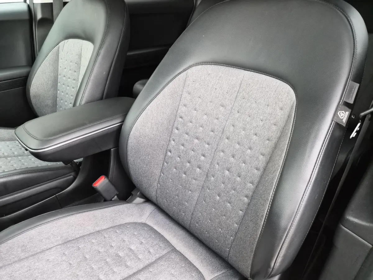 Connect 77.4 kWh / SOH 100% / Trekgewicht 1600 kg / CCS snelladen / Warmtepomp / Rondomzicht camera / Stuur- Stoel & Achterbank verwarming / Adaptief cruise control / Draadloze telefoon lade