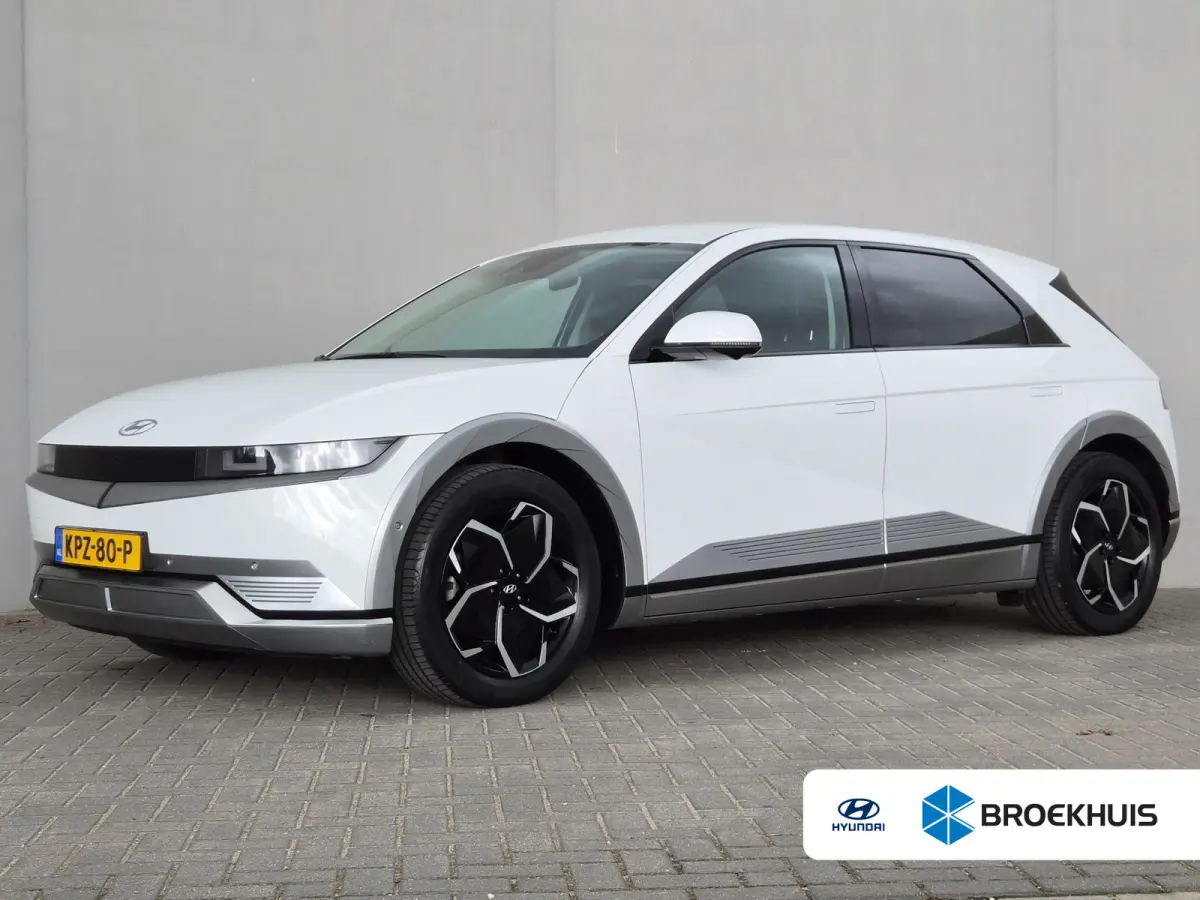Connect 77.4 kWh / SOH 100% / Trekgewicht 1600 kg / CCS snelladen / Warmtepomp / Rondomzicht camera / Stuur- Stoel & Achterbank verwarming / Adaptief cruise control / Draadloze telefoon lade
