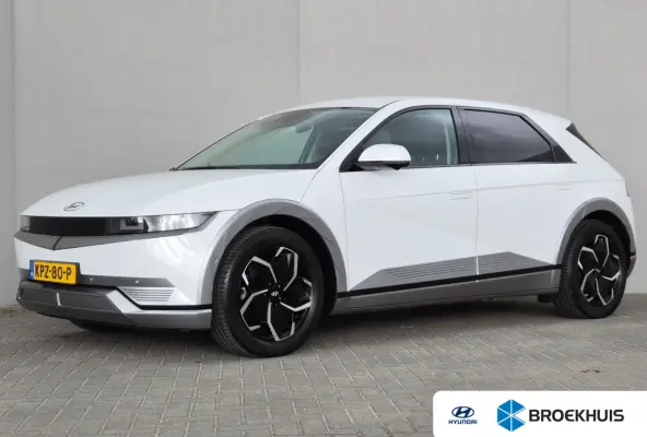 Connect 77.4 kWh / SOH 100% / Trekgewicht 1600 kg / CCS snelladen / Warmtepomp / Rondomzicht camera / Stuur- Stoel & Achterbank verwarming / Adaptief cruise control / Draadloze telefoon lade