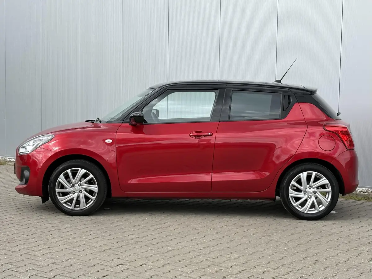1.2 Select Smart Hybrid / Trekhaak met afneembare kogel 1000kg geremd / Navigatie / Fabrieksgarantie tot 2030 / Airco / Apple carplay/Android Auto / Cruise control adaptief /