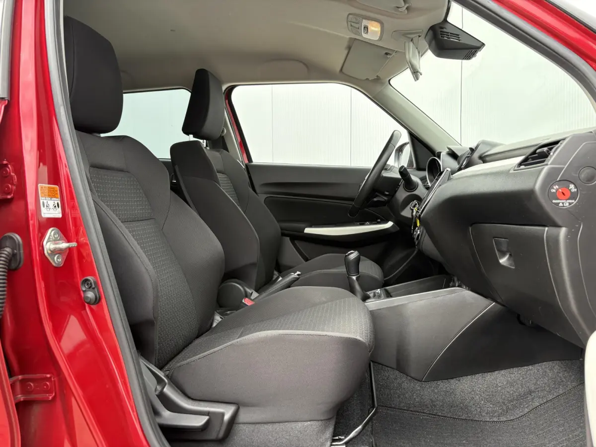 1.2 Select Smart Hybrid / Trekhaak met afneembare kogel 1000kg geremd / Navigatie / Fabrieksgarantie tot 2030 / Airco / Apple carplay/Android Auto / Cruise control adaptief /