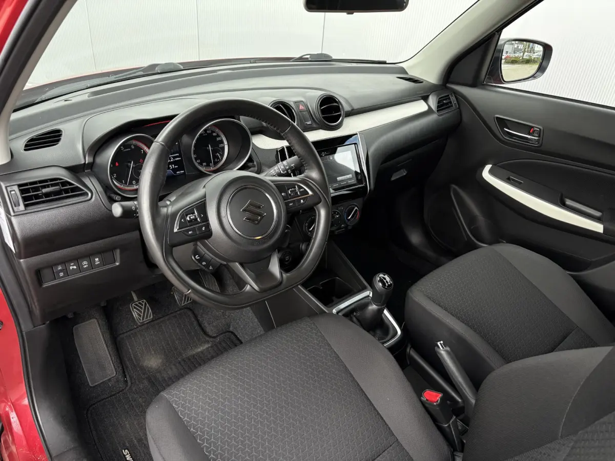 1.2 Select Smart Hybrid / Trekhaak met afneembare kogel 1000kg geremd / Navigatie / Fabrieksgarantie tot 2030 / Airco / Apple carplay/Android Auto / Cruise control adaptief /