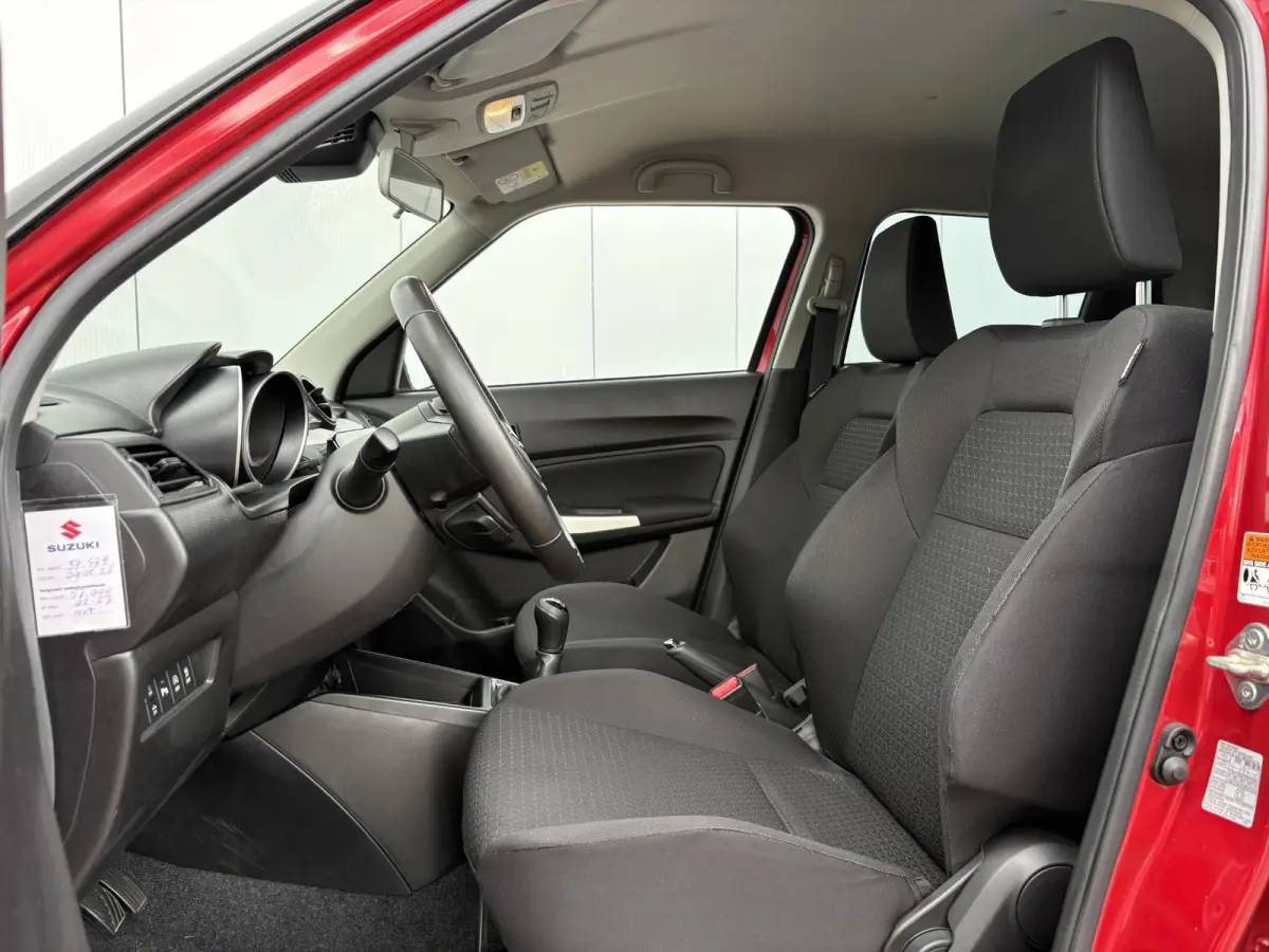 1.2 Select Smart Hybrid / Trekhaak met afneembare kogel 1000kg geremd / Navigatie / Fabrieksgarantie tot 2030 / Airco / Apple carplay/Android Auto / Cruise control adaptief /