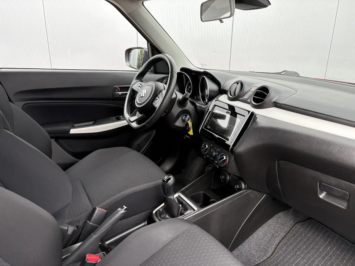 1.2 Select Smart Hybrid / Trekhaak met afneembare kogel 1000kg geremd / Navigatie / Fabrieksgarantie tot 2030 / Airco / Apple carplay/Android Auto / Cruise control adaptief /