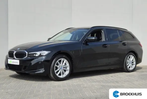 330e / SOH 95% / Dealer onderhouden / 1.500 kg Elektr. trekhaak / EAER 60 km / Apple Carplay Android Auto / Elektrische achterklep / Cruise control / Keyless start / Climate control / Naviga