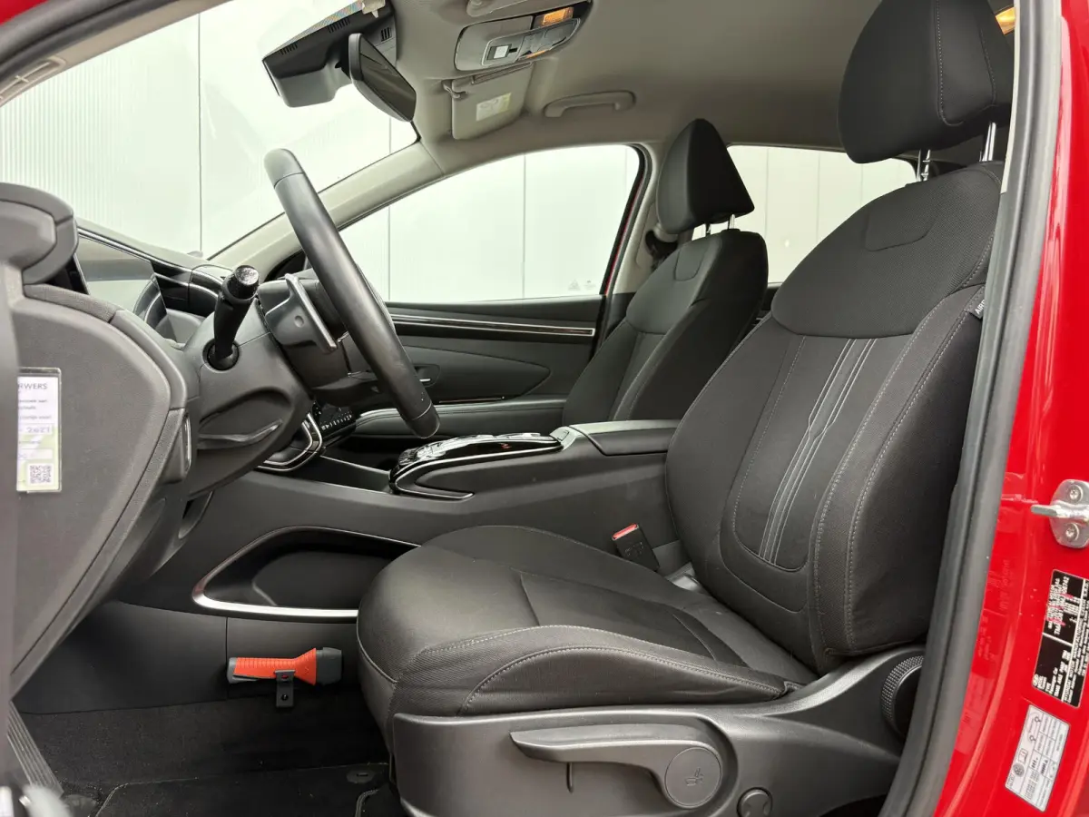 1.6 T-GDI HEV Comfort / Navigatie / Cruise control / Voorstoelen verwarmd / Apple CarPlay/Android Auto / Airco / Automaat / | Achteruitrijcamera | Apple Carplay/Android Auto | Cruise control