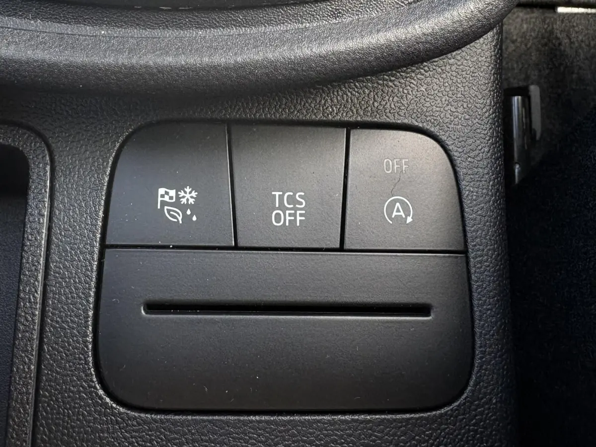1.0 EcoBoost Titanium / Aicro / Cruise Control / Apple Carplay /Android Auto / Navigatie /