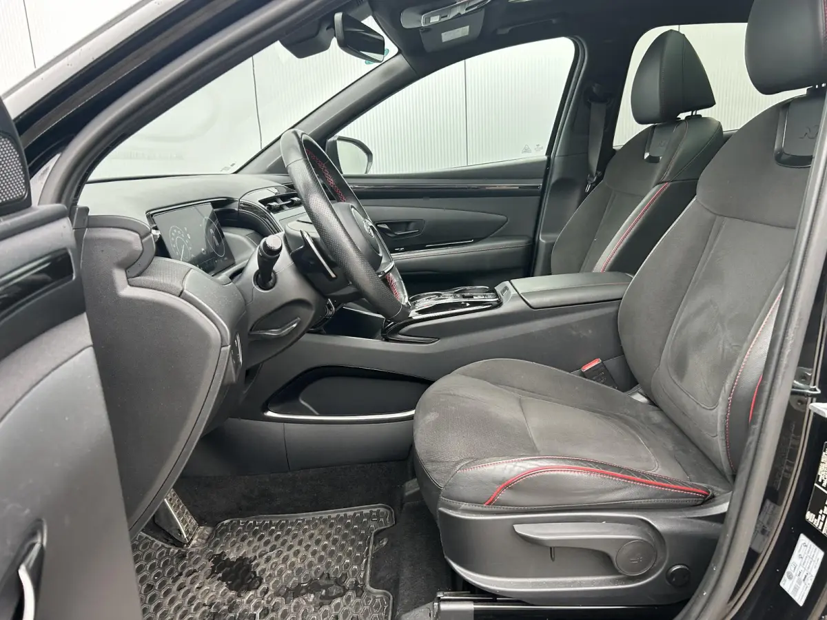 1.6 T-GDI HEV N Line Sky / Trekhaak Afneembaar 1650 KG Trekgewicht / Navigatie / Airco Automatisch / Stoelverwarming Voor & Achterin / Stuurwiel Verwarming / | Achterbank verwarmd | Apple Ca