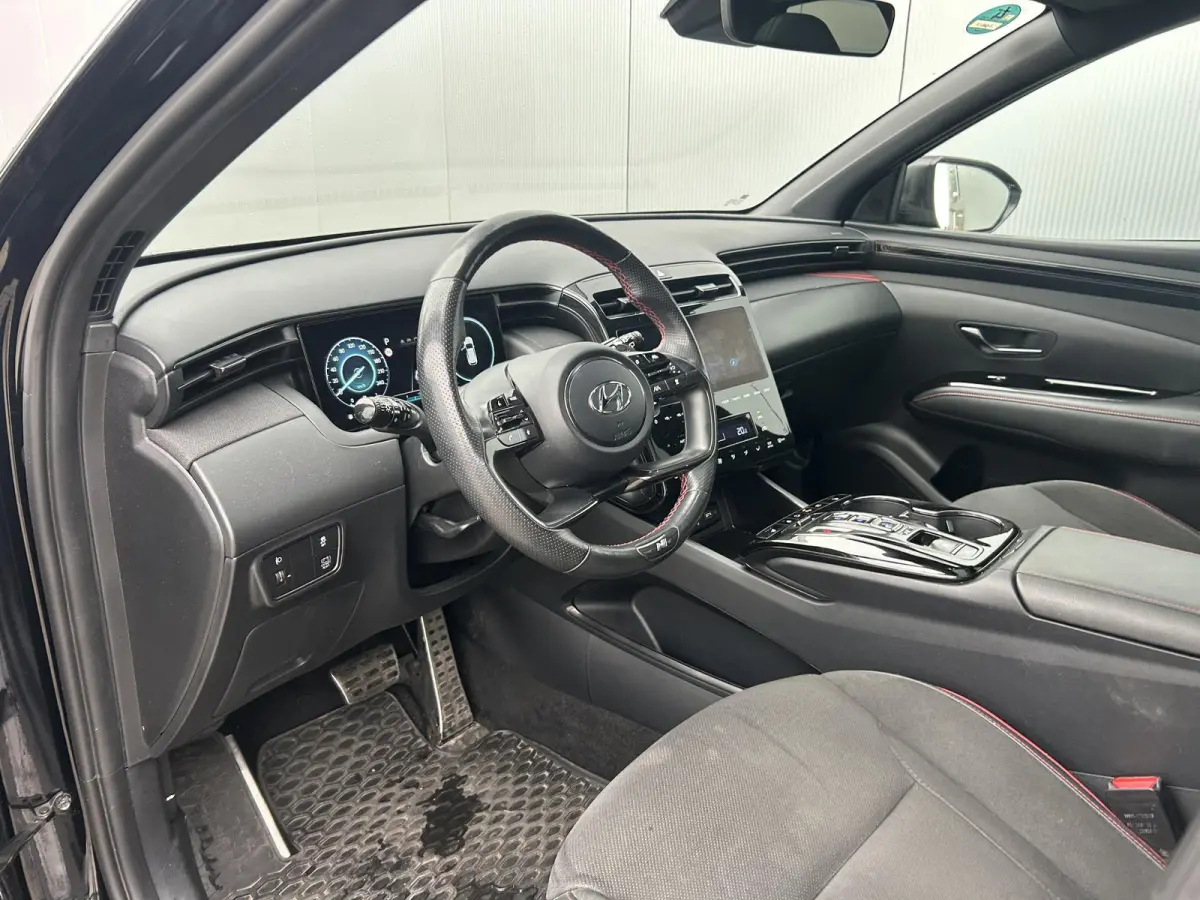 1.6 T-GDI HEV N Line Sky / Trekhaak Afneembaar 1650 KG Trekgewicht / Navigatie / Airco Automatisch / Stoelverwarming Voor & Achterin / Stuurwiel Verwarming / | Achterbank verwarmd | Apple Ca
