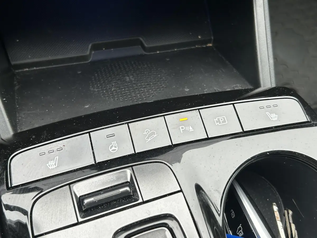 1.6 T-GDI HEV N Line Sky / Trekhaak Afneembaar 1650 KG Trekgewicht / Navigatie / Airco Automatisch / Stoelverwarming Voor & Achterin / Stuurwiel Verwarming / | Achterbank verwarmd | Apple Ca