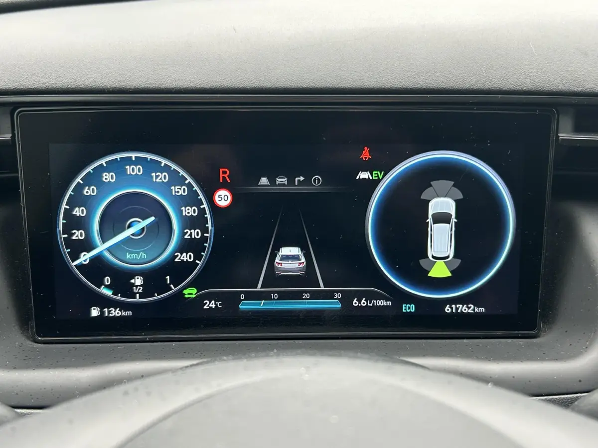 1.6 T-GDI HEV N Line Sky / Trekhaak Afneembaar 1650 KG Trekgewicht / Navigatie / Airco Automatisch / Stoelverwarming Voor & Achterin / Stuurwiel Verwarming / | Achterbank verwarmd | Apple Ca