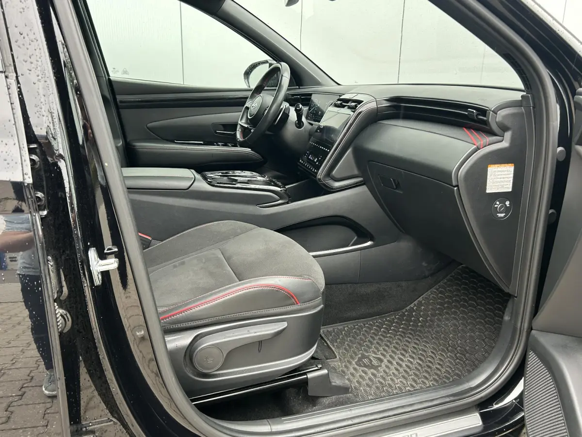 1.6 T-GDI HEV N Line Sky / Trekhaak Afneembaar 1650 KG Trekgewicht / Navigatie / Airco Automatisch / Stoelverwarming Voor & Achterin / Stuurwiel Verwarming / | Achterbank verwarmd | Apple Ca