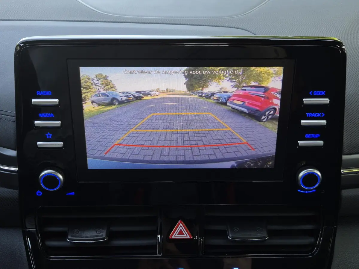 1.6 GDi PHEV Comfort / SOH 95.9% / All season banden / Stuur- & Stoelverwarming / Navigatie via Apple Carplay of Android Auto / Achteruitrijcamera / Cruise control / Parkeersensoren achter /
