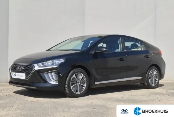 1.6 GDi PHEV Comfort / SOH 95.9% / All season banden / Stuur- & Stoelverwarming / Navigatie via Apple Carplay of Android Auto / Achteruitrijcamera / Cruise control / Parkeersensoren achter /