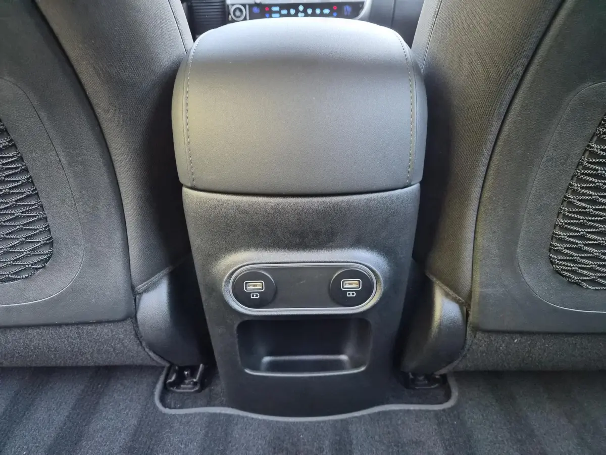 Style 58 kWh / SOH 100% / Dealer onderhouden / Fabrieksgarantie tot 05-2028 / CCS snelladen / Trekgewicht 1600 kg / Stuur- & Stoelverwarming / Adaptief cruise control / Achteruitrijcamera / 