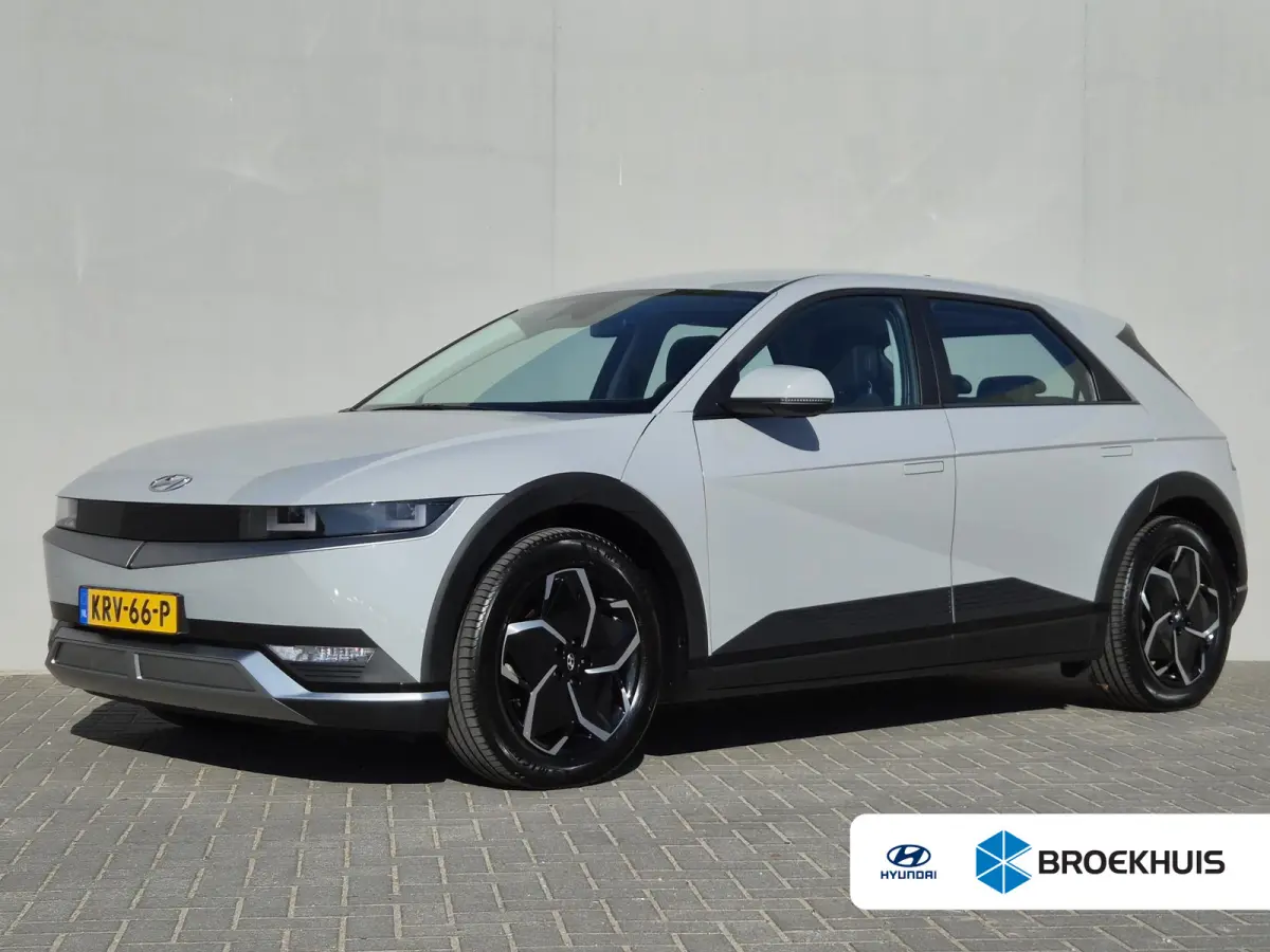 Style 58 kWh / SOH 100% / Dealer onderhouden / Fabrieksgarantie tot 05-2028 / CCS snelladen / Trekgewicht 1600 kg / Stuur- & Stoelverwarming / Adaptief cruise control / Achteruitrijcamera / 