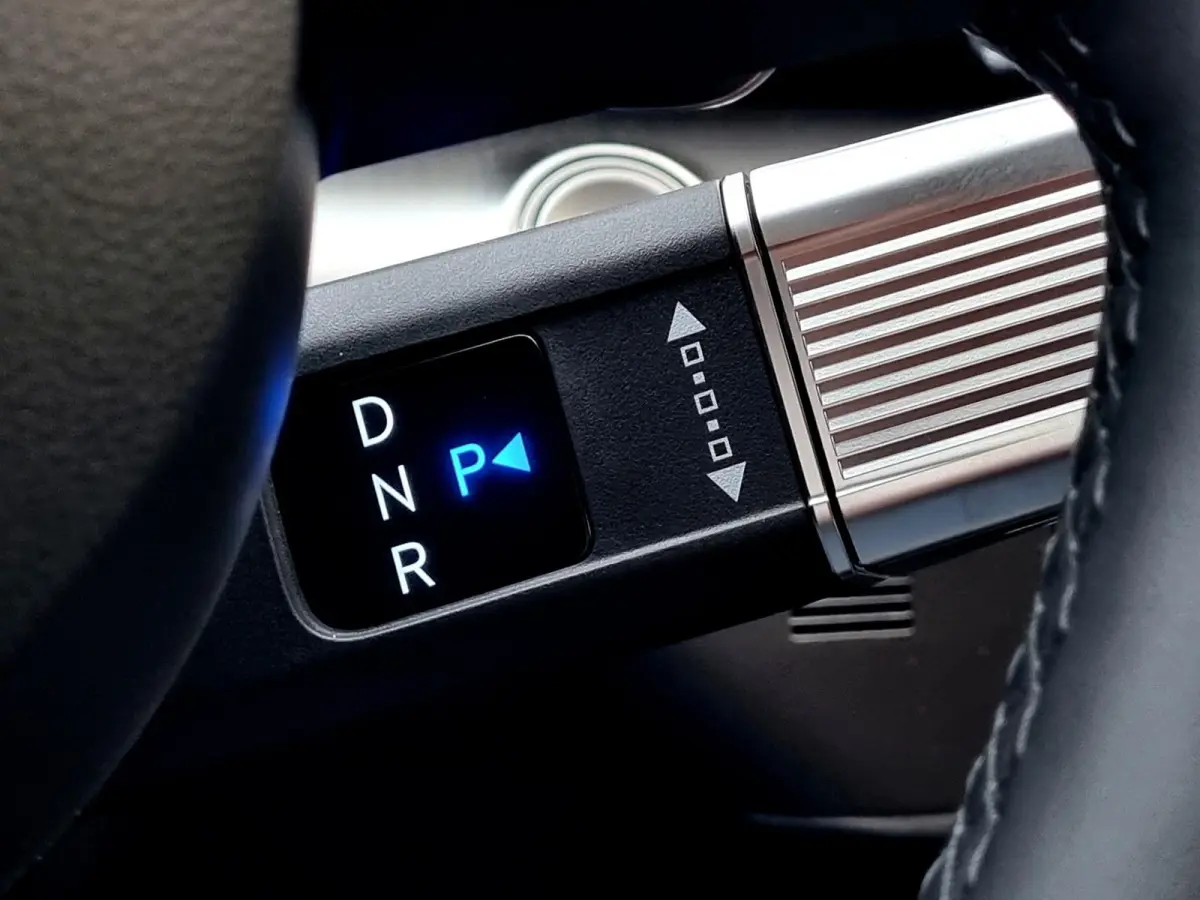 Premium 64.8 kWh / Uit Voorraad Leverbaar / Navigatie / Stoel verkoeling&Verwarming voorzijde /