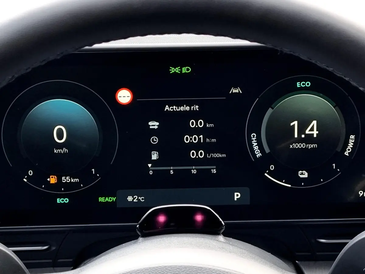 Premium 64.8 kWh / Uit Voorraad Leverbaar / Navigatie / Stoel verkoeling&Verwarming voorzijde /