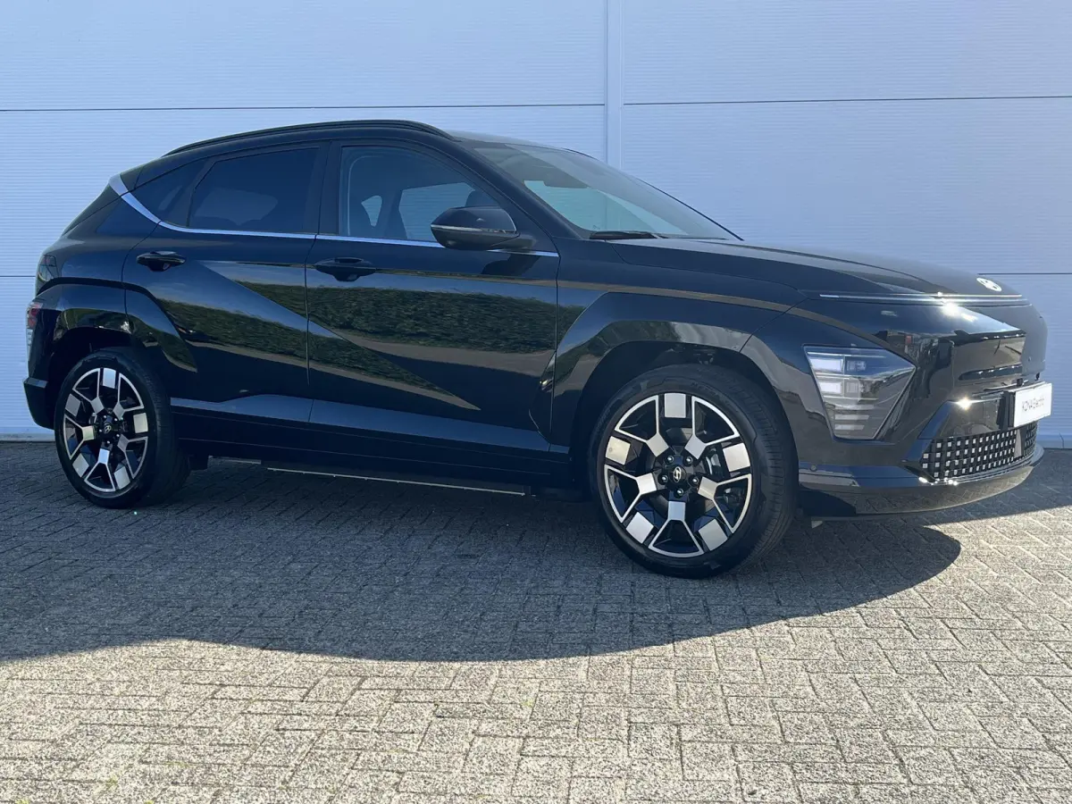 Premium 64.8 kWh / Uit Voorraad Leverbaar / Navigatie / Stoel verkoeling&Verwarming voorzijde /