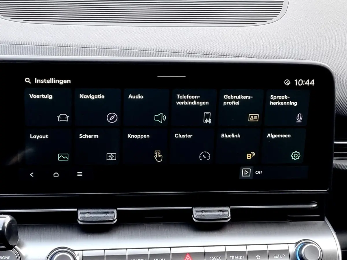 Premium 64.8 kWh / Uit Voorraad Leverbaar / Navigatie / Stoel verkoeling&Verwarming voorzijde /