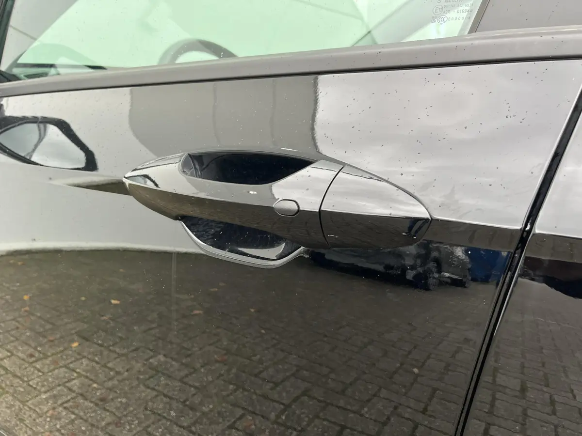 Long Range Pure Edition 64.8 kWh / Nieuw Uit Voorraad Leverbaar / Navigatie / Cruise Control Adaptief / Airco Vol Automatisch /