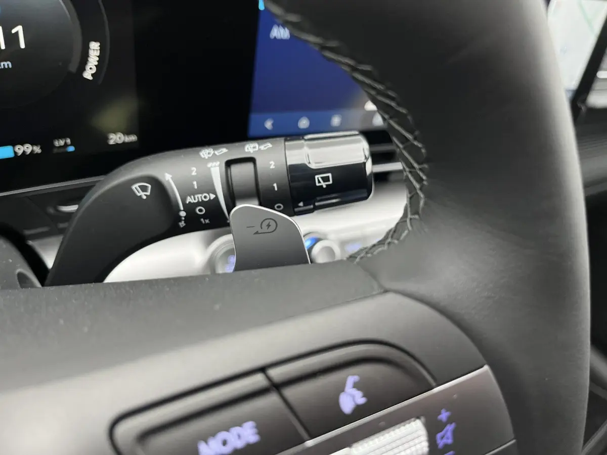 Long Range Pure Edition 64.8 kWh / Nieuw Uit Voorraad Leverbaar / Navigatie / Cruise Control Adaptief / Airco Vol Automatisch /