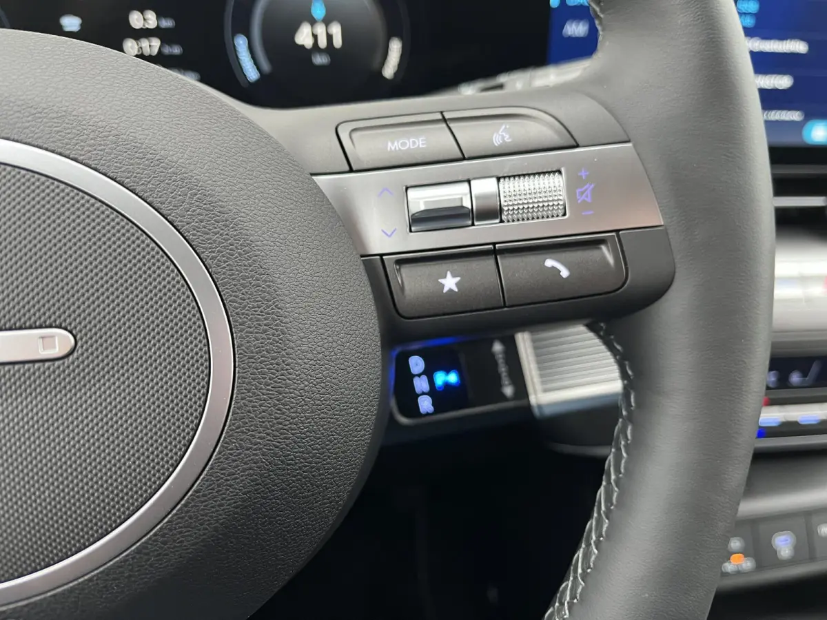 Long Range Pure Edition 64.8 kWh / Nieuw Uit Voorraad Leverbaar / Navigatie / Cruise Control Adaptief / Airco Vol Automatisch /