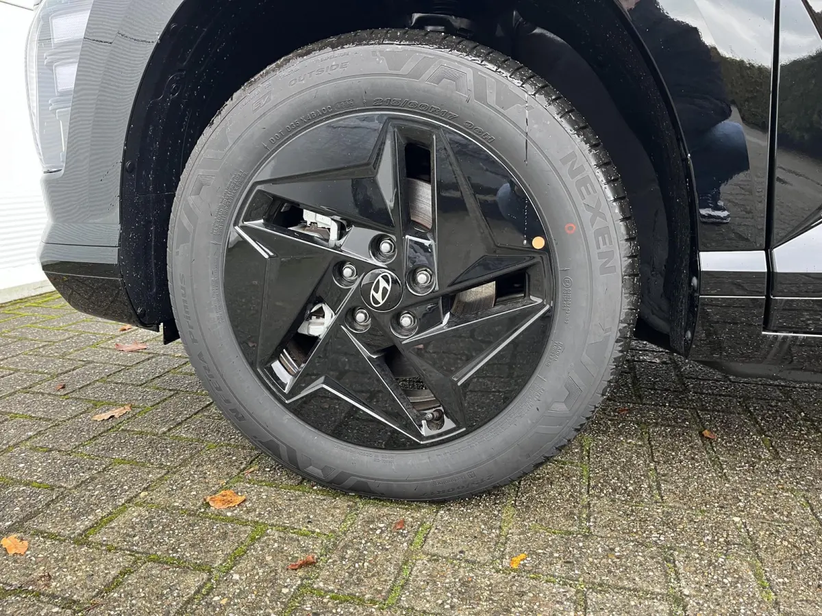 Long Range Pure Edition 64.8 kWh / Nieuw Uit Voorraad Leverbaar / Navigatie / Cruise Control Adaptief / Airco Vol Automatisch /