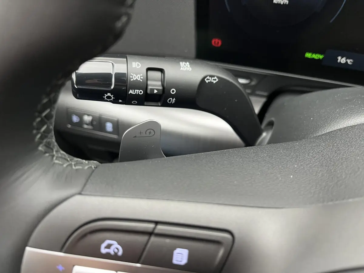 Long Range Pure Edition 64.8 kWh / Nieuw Uit Voorraad Leverbaar / Navigatie / Cruise Control Adaptief / Airco Vol Automatisch /