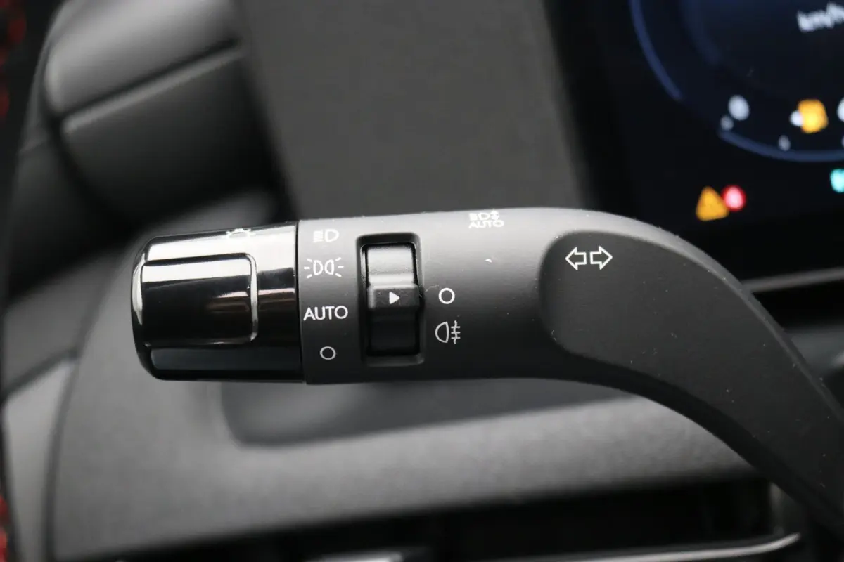 1.6 T-GDI PHEV N Line Business Sky / Uit Voorraad Leverbaar / Schuif&Kantel Dak / Stoel en Stuurwiel Verwarming Voorzijde /