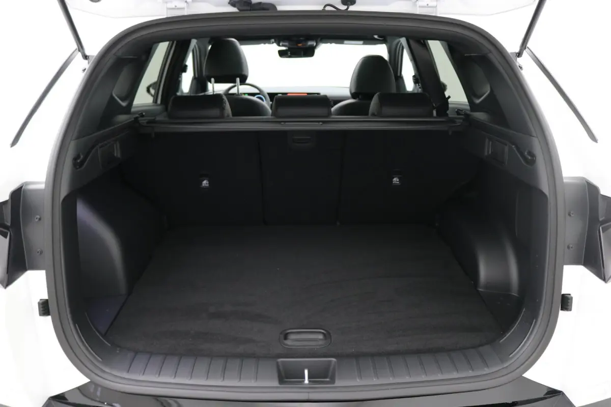 1.6 T-GDI PHEV N Line Business Sky / Uit Voorraad Leverbaar / Schuif&Kantel Dak / Stoel en Stuurwiel Verwarming Voorzijde /