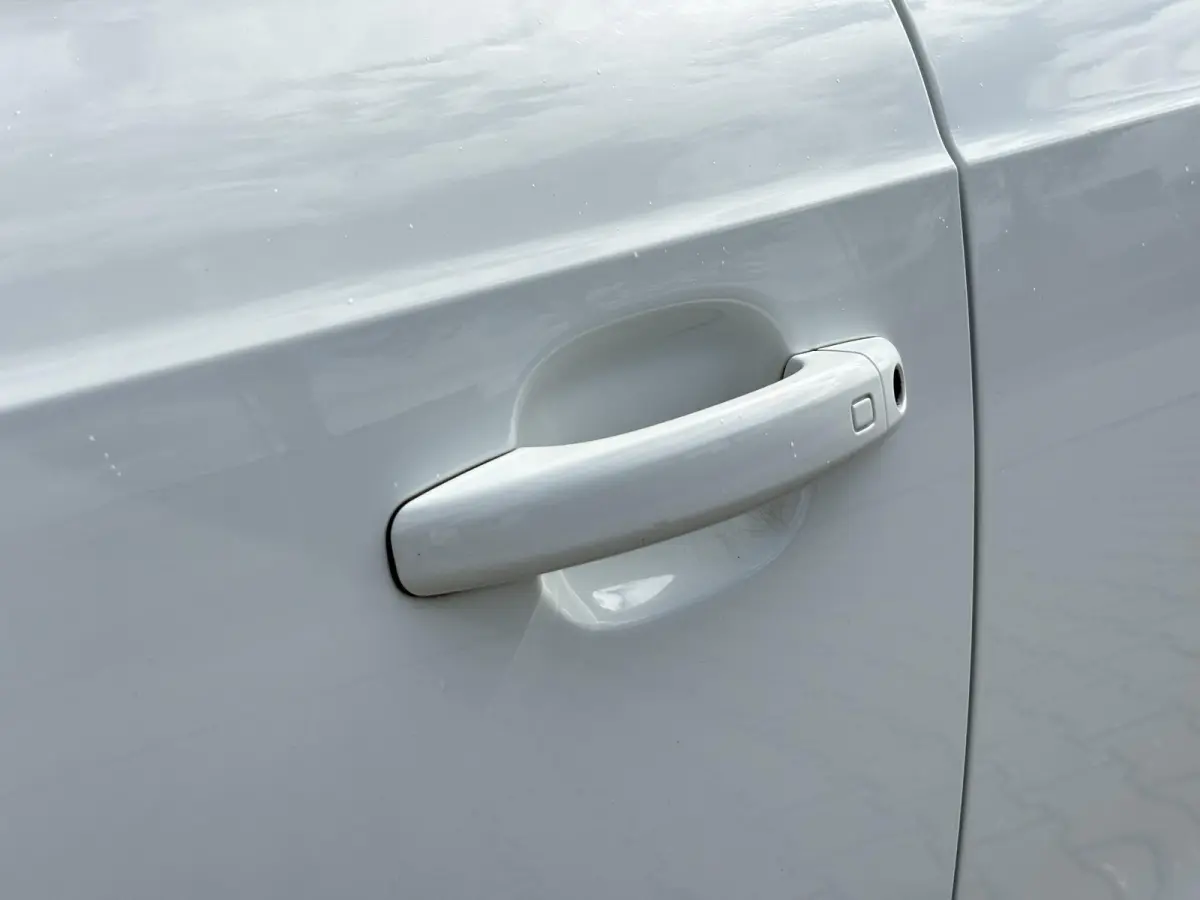 1.8 TFSI Business Edition / Trekhaak Geremd 1.500 kg / Navigatie / Cruise control / Airco / Bi-xenon koplampen / | Bi-xenon koplampen | Cruise control | Lendesteunen (verstelbaar)
