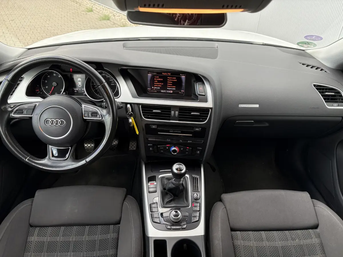 1.8 TFSI Business Edition / Trekhaak Geremd 1.500 kg / Navigatie / Cruise control / Airco / Bi-xenon koplampen / | Bi-xenon koplampen | Cruise control | Lendesteunen (verstelbaar)