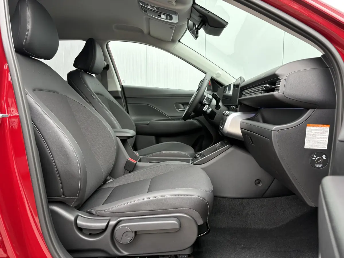 1.6 GDI HEV Comfort Plus / Stoelverwarming voor en achter / Stuurverwarming / Navigatie / Apple Carplay/Android Auto / Stof/Lederen bekleding / Climate Control / Cruis Control Adaptief /