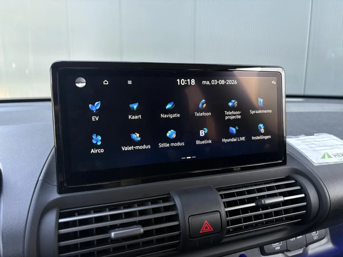 Evolve 49 kWh | Apple Carplay/Android Auto | Autonomous Emergency Braking | Buttercream Yellow