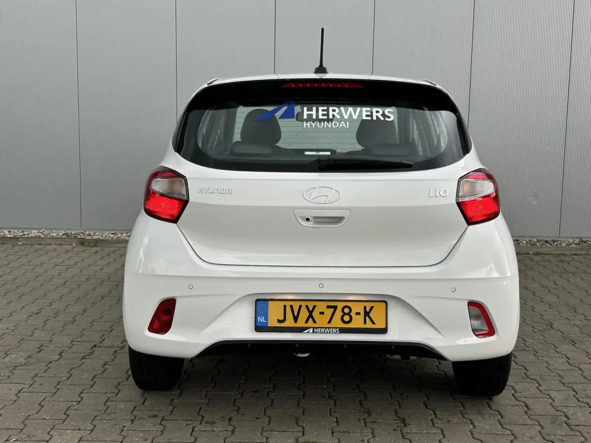 1.0 Premium / Navigatie / Cruise Control /