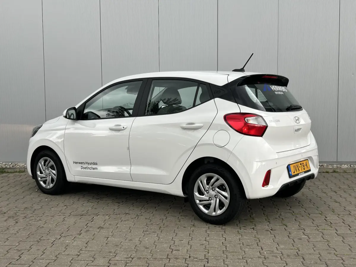 1.0 Premium / Navigatie / Cruise Control /