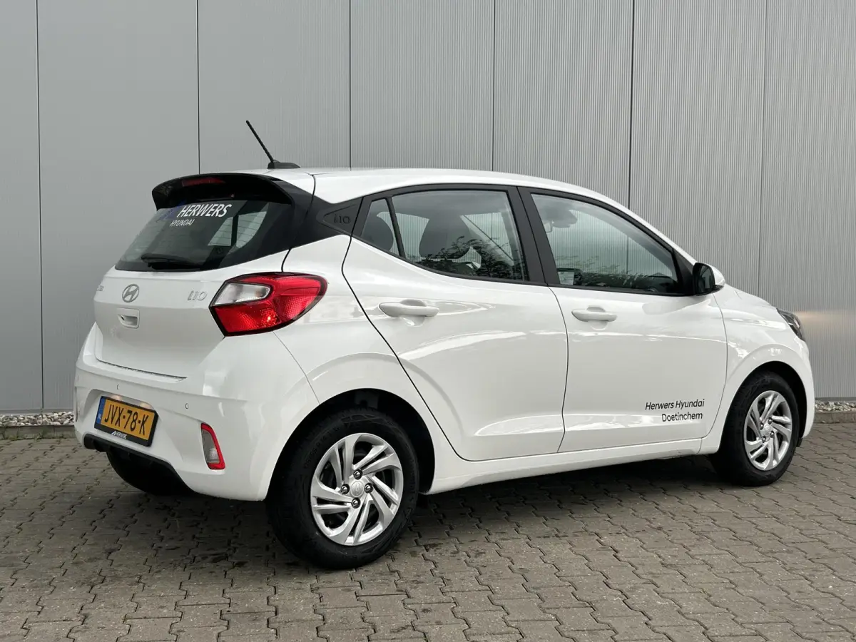 1.0 Premium / Navigatie / Cruise Control /