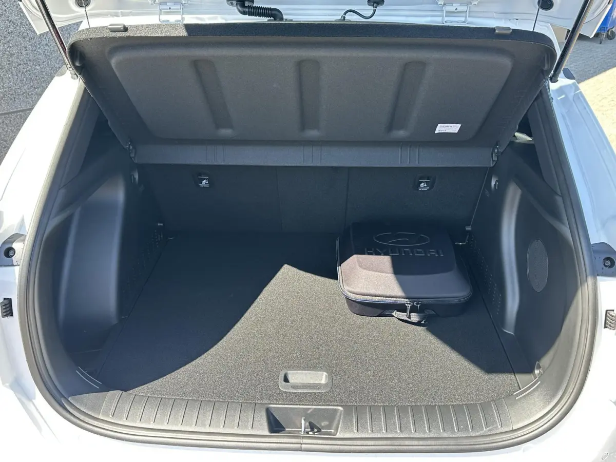 N Line Business 64.8 kWh / Navigatie / Cruise Control Adaptief / Blind Spot Warning / Bose Sound System / Airco Automatisch /