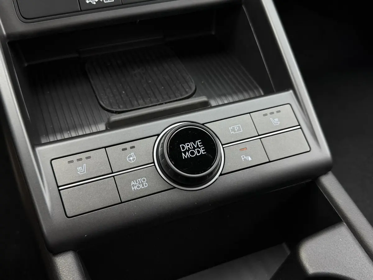 N Line Business 64.8 kWh / Navigatie / Cruise Control Adaptief / Blind Spot Warning / Bose Sound System / Airco Automatisch /