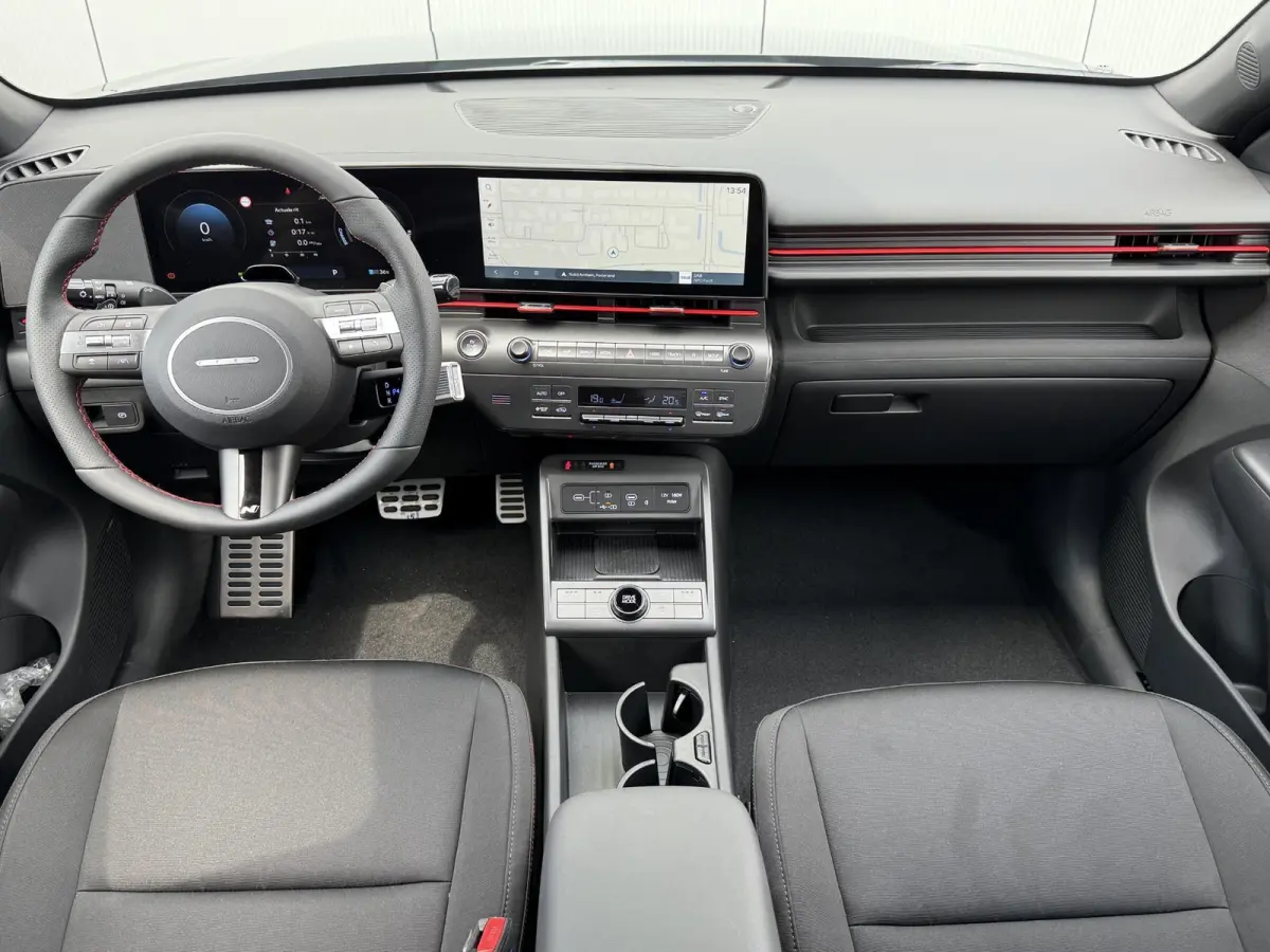 N Line Business 64.8 kWh / Navigatie / Cruise Control Adaptief / Blind Spot Warning / Bose Sound System / Airco Automatisch /