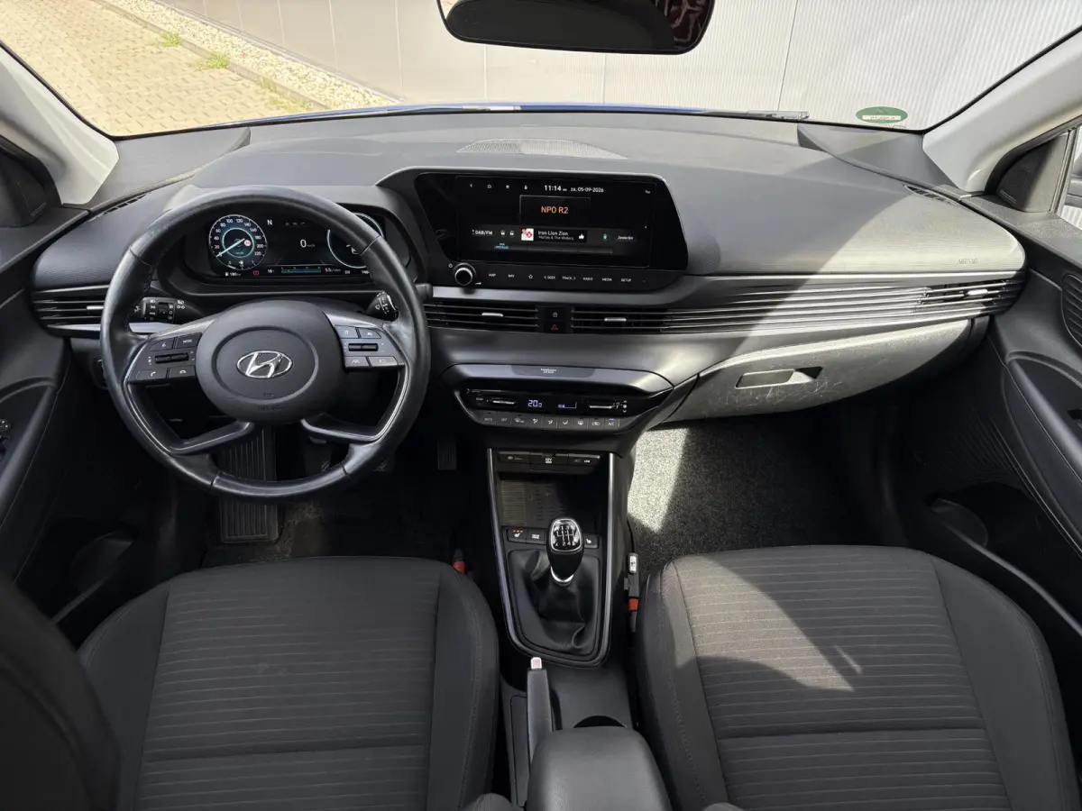 1.0 T-GDI Premium / Keyless entry / Climate control / Navigatie / Verwarmde stoelen + stuurwiel / Apple carplay/Android Auto / Trekhaak geremd 1.110 kg / | Achteruitrijcamera | Apple Carplay
