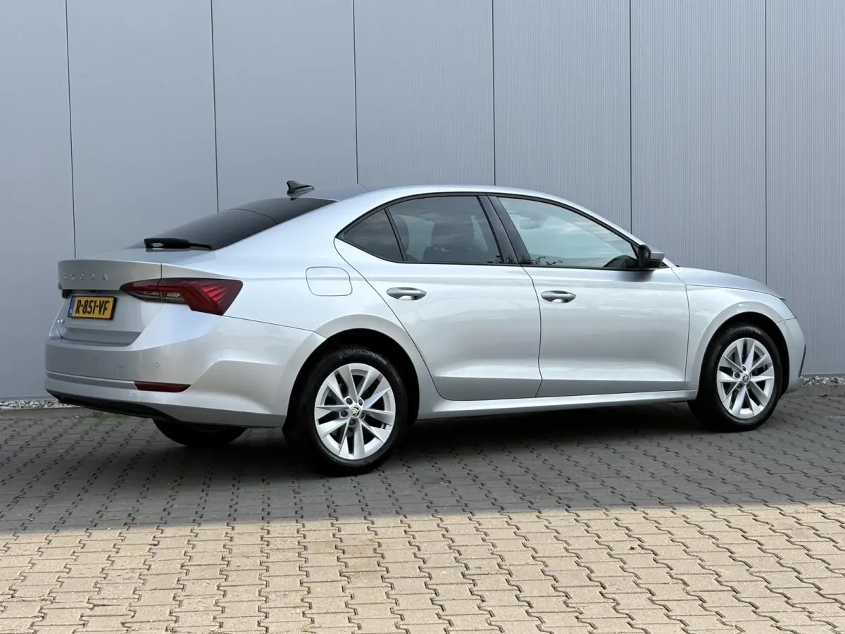 1.5 e-TSI Sport Business | All-season banden | Trekhaak 1300 kg geremd | Apple Carplay/Android Auto | Navigatie via carplay | Cruise control | Volledig Dealer onderhouden |