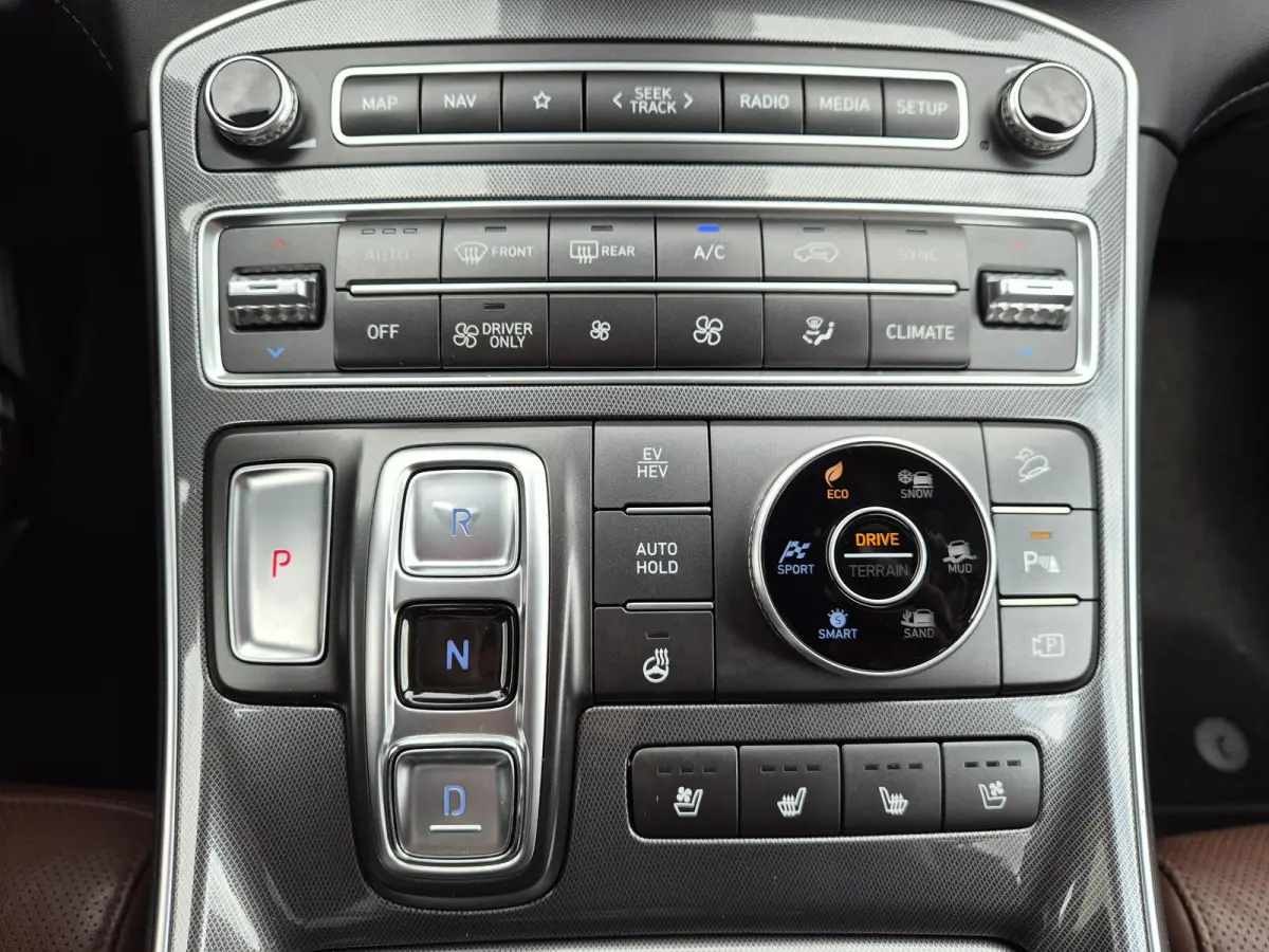 1.6 T-GDI PHEV Premium Sky / SOH 100% / Dealer onderhouden / Glazen schuif- en kanteldak / Head Up Display / Trekgewicht 1350 kg / Elektrische achterklep / Stuur- Stoel & Achterbank verwarmi