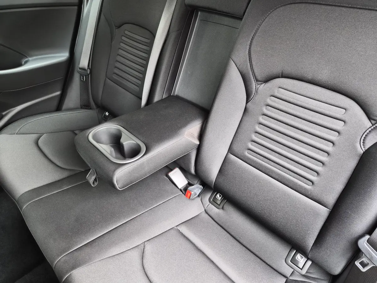 1.0 T-GDi MHEV Comfort / Fabrieksgarantie tot 07-2029 / Dealer onderhouden / All season banden / Stuur- & Stoelverwarming / Adaptief cruise control / Achteruitrijcamera / Keyless Entry/Start