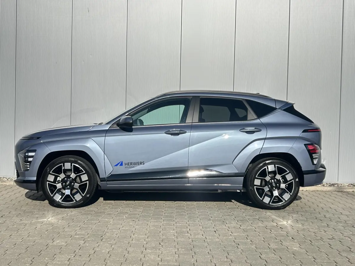 Comfort Smart 65.4 kWh / Navigatie / Cruise Control Adaptief / Climate Control / Achterklep Elektrisch / Stoel & Stuurwiel Verwarming Voorzijde /