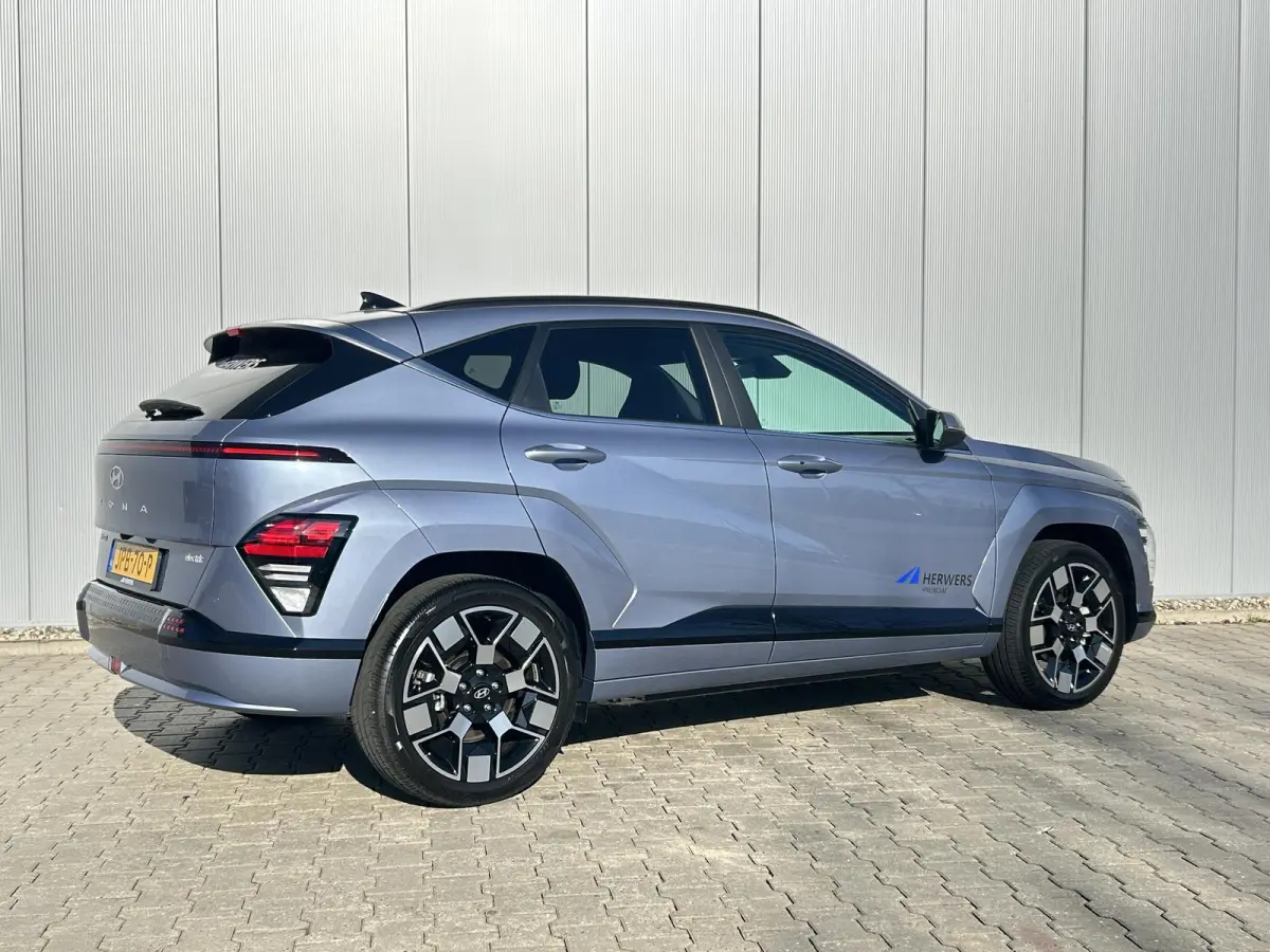 Comfort Smart 65.4 kWh / Navigatie / Cruise Control Adaptief / Climate Control / Achterklep Elektrisch / Stoel & Stuurwiel Verwarming Voorzijde /